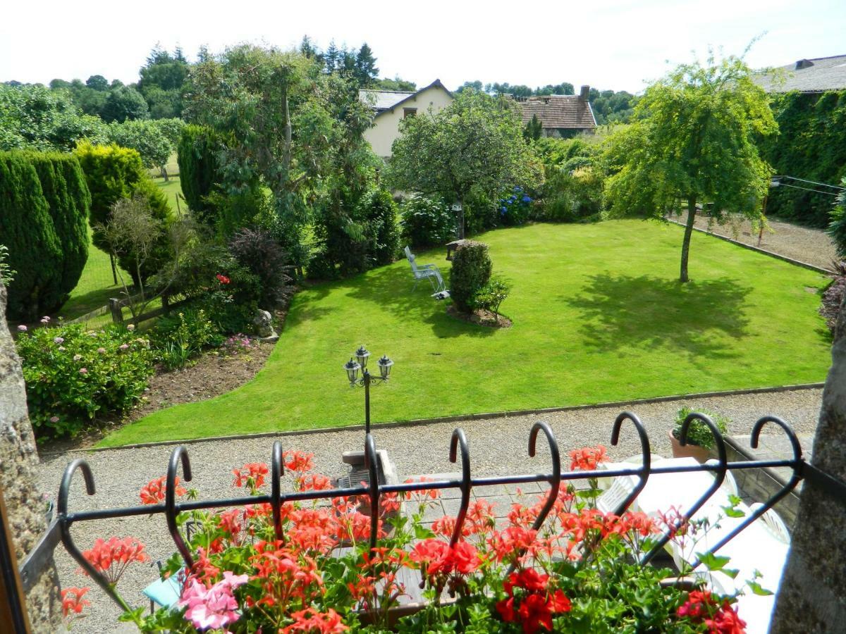 B&B La Seliniere Champ-du-Boult Экстерьер фото